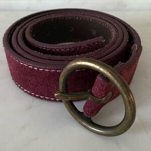 Vintage GAP Burgundy Suede Women’s Belt White Contrast Stitch Minimalist Classic